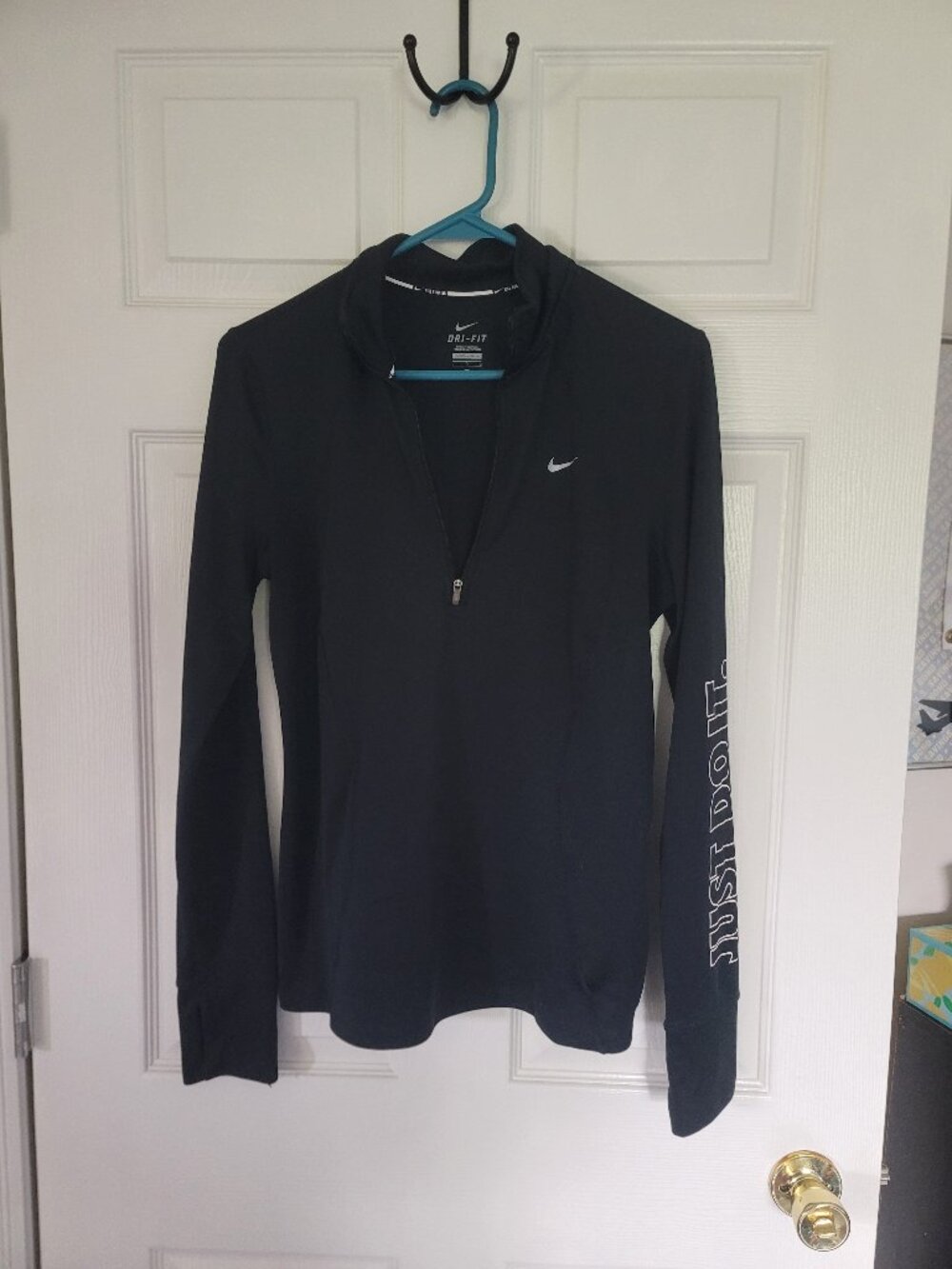Womens black Nike Just Do It 1/4 zip pullover sweatshirt - size L